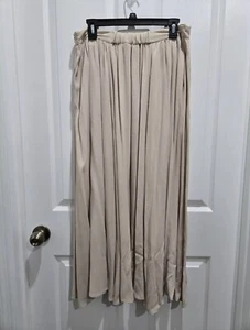 G.I.L.I long maxi skirt with pockets and a slit Beige Petite Medium - Picture 1 of 7
