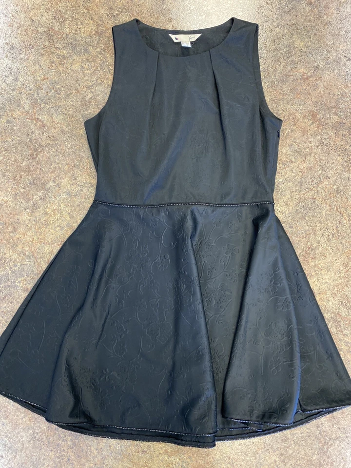 Yumi Womens Black Floral Embossed Fit Flare Sleeveless Circle Dress Sz 8 10 - Image 1 of 4