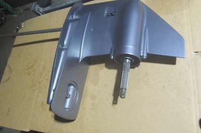 Unidad inferior fueraborda Yamaha 63D-45300-12-4D reconstruida OEM 40 50HP Foto 1 de 4