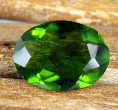 52 Karat Brasilianischer Olivgrün Peridot Oval Edelstein Certified T8932 Neujahr - Bild 1 von 4