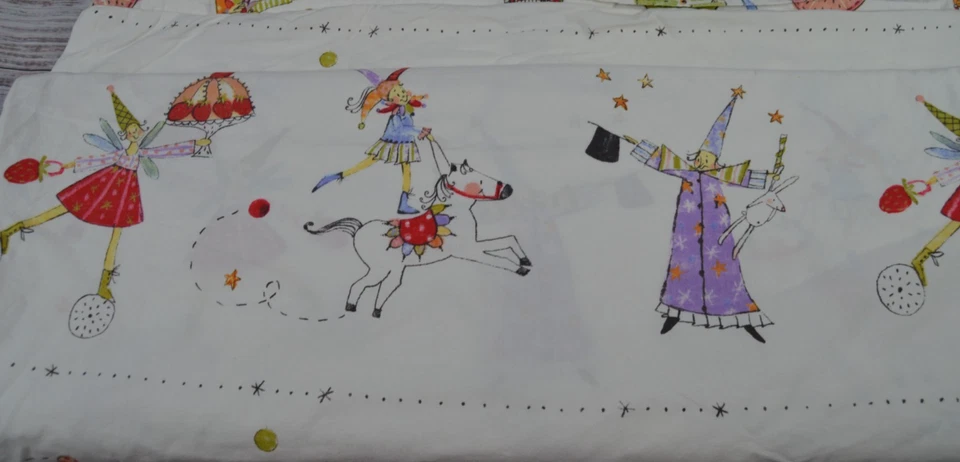 Funda nórdica IKEA Hokus tamaño queen algodón mago circo hada LEER MANCHA Foto 1 de 4