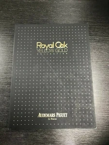 Audemars Piguet Royal Oak  Yellow Gold Collection Large Catalog 2016 - Picture 1 of 9