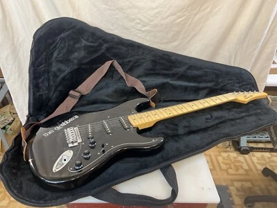 Samick Valley Arts SSM1-B Strat Style Guitar Vintage 1994 w/ Sling & Soft Case - Image 1 of 4