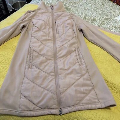 Chaqueta acolchada para mujer Fila talla mediana rosa claro Foto 1 de 4
