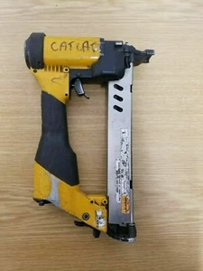 Bostitch 438S2 16 Gauage 1-1/2 Inch Crown pneumatic Staple gun 3 UR - Bild 1 von 3