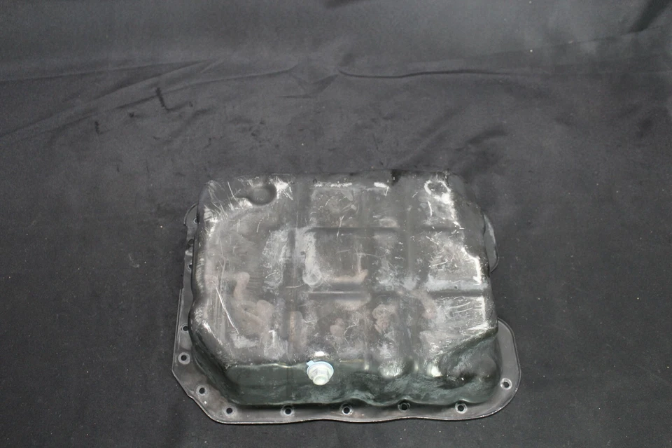 Panela de óleo inferior do motor 2011-2016 Hyundai Sonata 2.4L G4KJ fabricante de equipamento original - Imagem 1 de 4