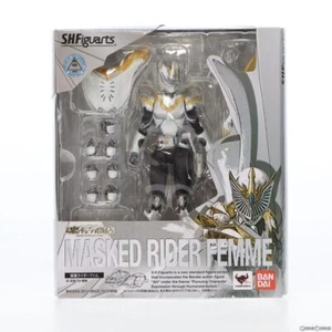 S.H.Figuarts Masked Kamen Rider Ryuki FEMME Figure Bandai Tamashii Nations Exc - Picture 1 of 4