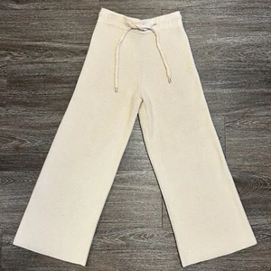 LUCY PARIS Women's Knit Cropped Cozy Lounge Pants Oatmeal Cream Size Medium NWOT - Picture 1 of 9