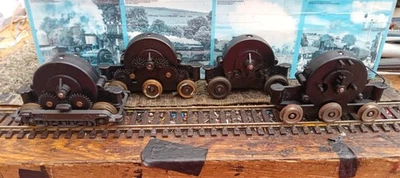 Lima  00 Gauge, 4 Working Motorised Bogies plus 3 none motorised bogies, spares - Image 1 of 4