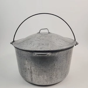 Vintage Aluminum Super Maid Cook Ware Dutch Oven W/ Self Basting Lid Round - Picture 1 of 8