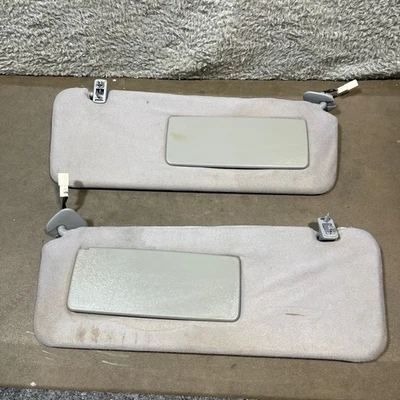 Toyota Sienna 1998-2000 SUNVISOR GRIS Parasol Parasol JUEGO PAR 98 99 00 Gris Foto 1 de 4