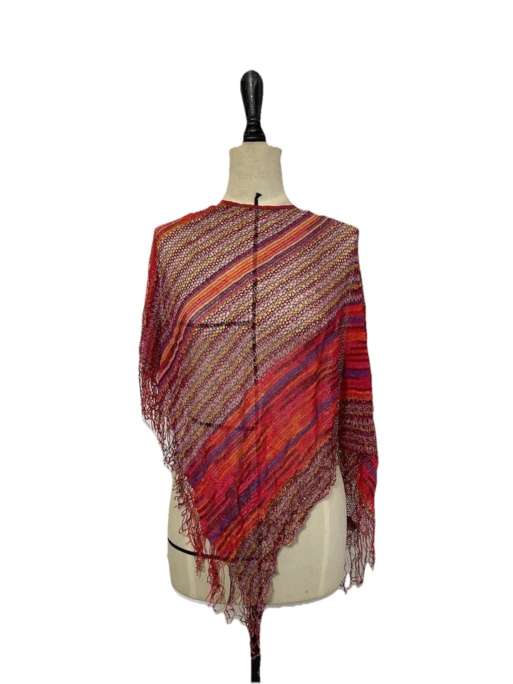 Mantón de viscosa triángulo multicolor Missoni con patrón vibrante M. en Italia E.C Foto 1 de 4