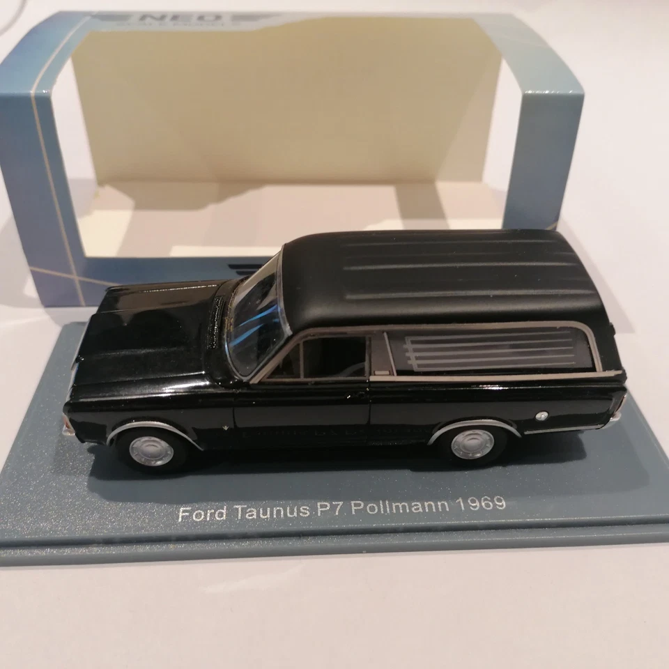 Ford Taunus P7 Pullmann 1969 modelos a escala Neo 1:43 fúnebre con estuche Foto 1 de 4