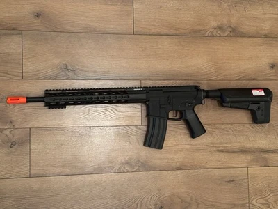 Paquete AEG Airsoft M4 Full Metal KRYTAC SPR Foto 1 de 3