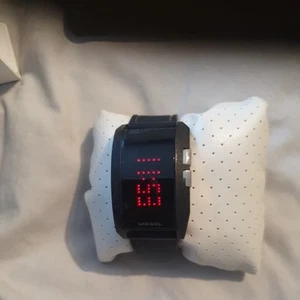 DIESEL WATCH DZ-7164 LED DISPLAY - VERY RARE & COLLECTABLE - LOVELY CONDITION - Picture 1 of 6