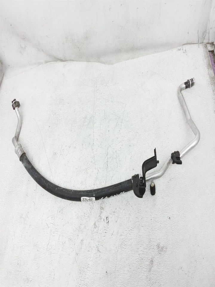 Manguera de succión de CA Toyota Matrix 2004-2008 - Construida en Estados Unidos 88704-02540 Foto 1 de 4