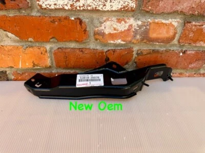 Soporte de guardabarros delantero Toyota FJ Cruiser 2007-2014 53814-35070 nuevo OEM Foto 1 de 4