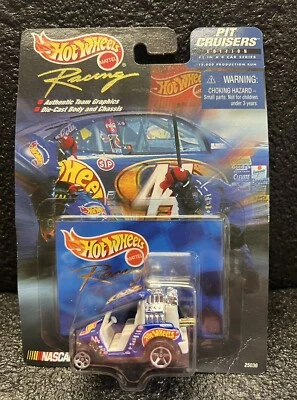 Hot Wheels Racing Pit Cruisers #44 Pontiac Grand PRIX (150) - Image 1 of 4