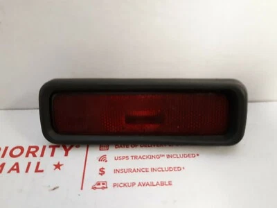 1997 Geo Tracker Reflector RH passenger rear - Image 1 of 2
