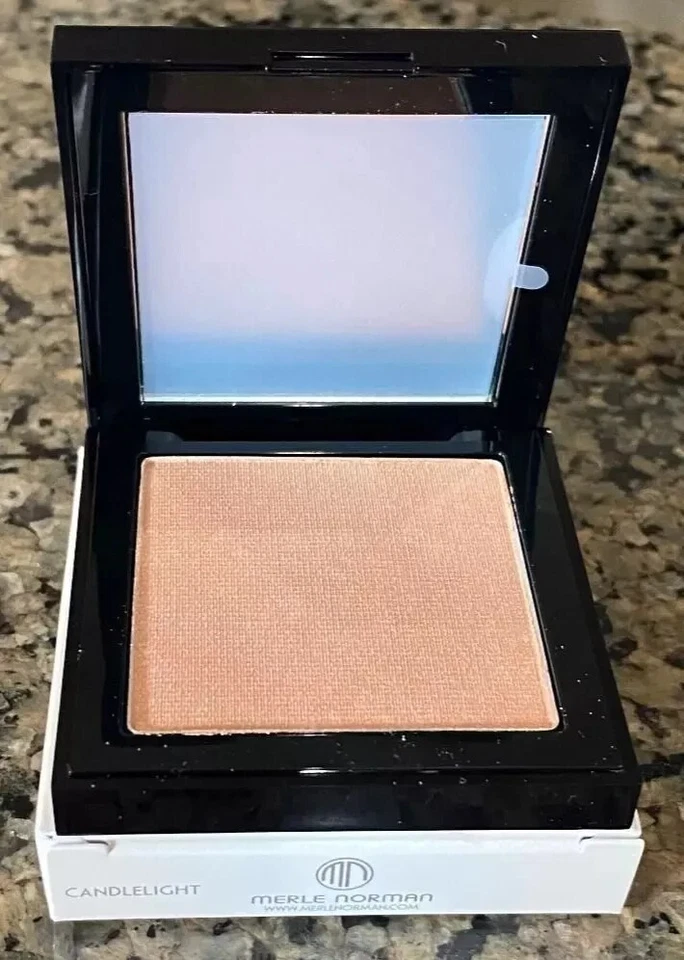 Merle Norman ULTRA GLOW POWDER HIGHLIGHTER  in CANDLELIGHT....NEW - Image 1 of 1