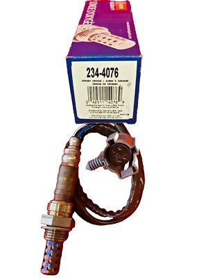 NEW DENSO 234-4076 Oxygen Sensor FOR DODGE Avenger, B1500, B2500,CHRYSLER JEEP  - Imagen 1 de 3