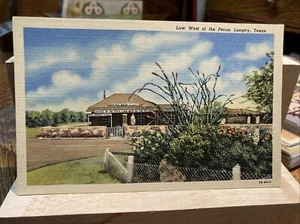 Law West of the Pecos, Langtry, Texas - Imagen 1 de 2