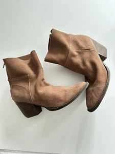 Matisse 7W Shamus Distressed Suede Brown Ankle Boots Women's Size 7 Wide Pointed - Picture 1 of 13