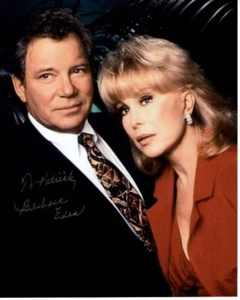 BARBARA EDEN Firmado 8x10 con Fotografía WILLIAM SHATNER A FIRESTORM - A Patrick - Imagen 1 de 1