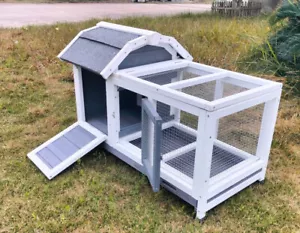Large Deluxe Wooden Outdoor Guinea Pig Rabbit Hutch Cat Kittens House On Wheels - Picture 1 of 10