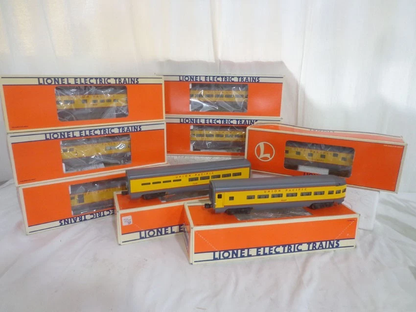 Lionel 19121 Union Pacific Aluminum Vista Dome Car -