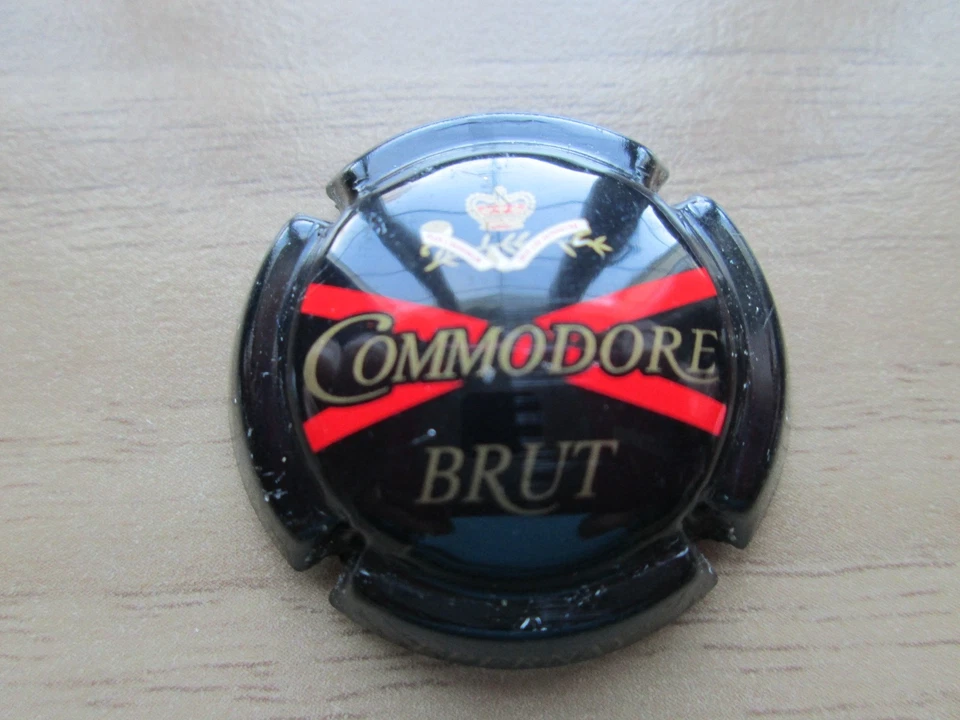 capsule de champagne DE CASTELLANE Cuvée Commodore N°76 (rare) - Photo 1/1