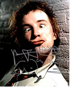 JOHN JOHNNY ROTTEN LYDON foto firmada autografiada 8x10 SEX PISTOLS - Imagen 1 de 1
