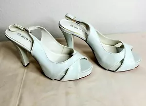 Wild Diva Womens White Strap Back Heals Size 7 1/2 - Picture 1 of 6