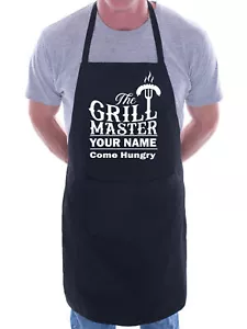 Delantal Personalizado The Grill Master Cualquier Nombre Día del Padre Cumpleaños Divertido Regalo - Imagen 1 de 4