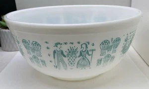 Pyrex cinderella 2 1/2 QT mixing bowl amish butterprint blue & white 403 - Picture 1 of 4