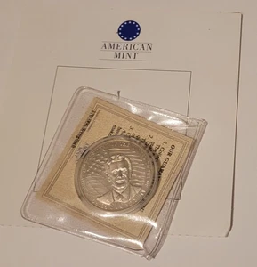 Moneda Conmemorativa George W. Bush 43º Presidente de los Estados Unidos 2001-2009 American Mint - Imagen 1 de 4