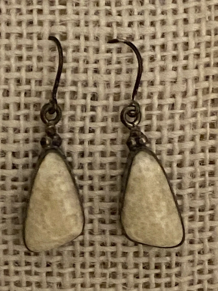 Brincos de pedra preciosa coral fóssil branco 925 prata esterlina marca nativa LJ. d - Imagem 1 de 3