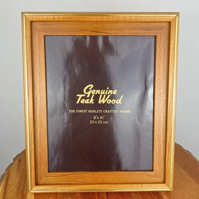 Marco de fotos vintage de madera de teca 8x10 con tapete de madera y respaldo, borde interior dorado Foto 1 de 4