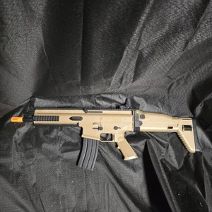 FN Herstal Cybergun - Scar L Beige With Clip Airsoft AEG - Picture 1 of 6
