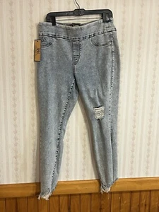 NWT Rock & Republic Denim RX Fever Pull On Legging Women’s Size 16 Light Wash - Picture 1 of 12
