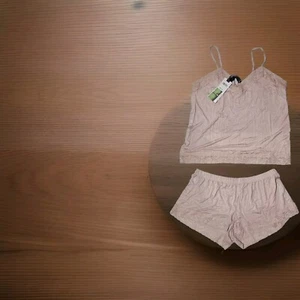 2 Pc Hale Bob Pajama Set Women's SZ LG PJs Sleepwear Soft Stretchy Nwt $96.00 - Picture 1 of 17