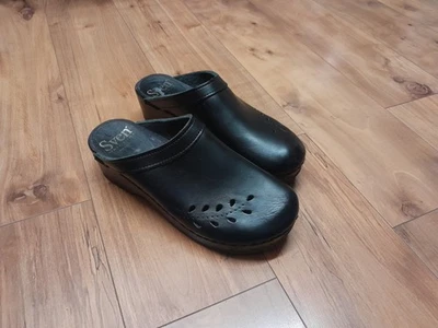 Zuecos suecos Sven de cuero negro sin cordones mula EE. UU. 41 W10 Foto 1 de 4