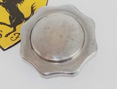 Ferrari 246 GT Engine Oil Filler Cap_365_400_412_GENUINE Foto 1 de 3
