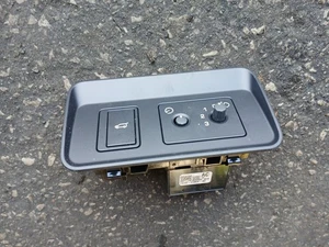 RANGE ROVER EVOQUE L551 BOTÓN INTERRUPTOR LIBERACIÓN PUERTA TRASERA FK72-11654-AC 2019-ENCENDIDO ~ - Imagen 1 de 2