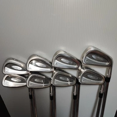 Titleist Right Handed Iron Set DCI 762 3-9,P Dynamic Gold Flex S300 - Image 1 of 4