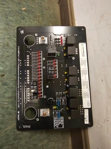 PRECISIONWORKS MFG 00EP3x1-2PC MAIN BOARD ONLY FUSE RELAY ELECTRIC CENTER - Picture 1 of 1
