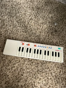 Mini tastiera vintage anni 80 Casio PT-10 29 tasti sintetizzatore made in Japan testata e funzionante - Foto 1 di 3