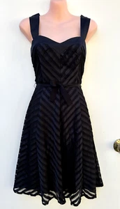 REVIEW Black Tulle Ribbon Sweetheart Neck Fit & Flare Grosgrain Belt Dress sz 10 - Picture 1 of 11