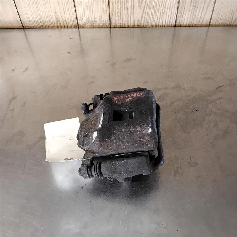 Caliper CHEVY COBALT Left 05 06 07 08 09 10 - Image 1 of 1