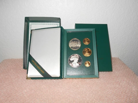 US  1993 The Philadelphia Gold/Silver Full 5 Coin Proof Set with Box and COA Cover
